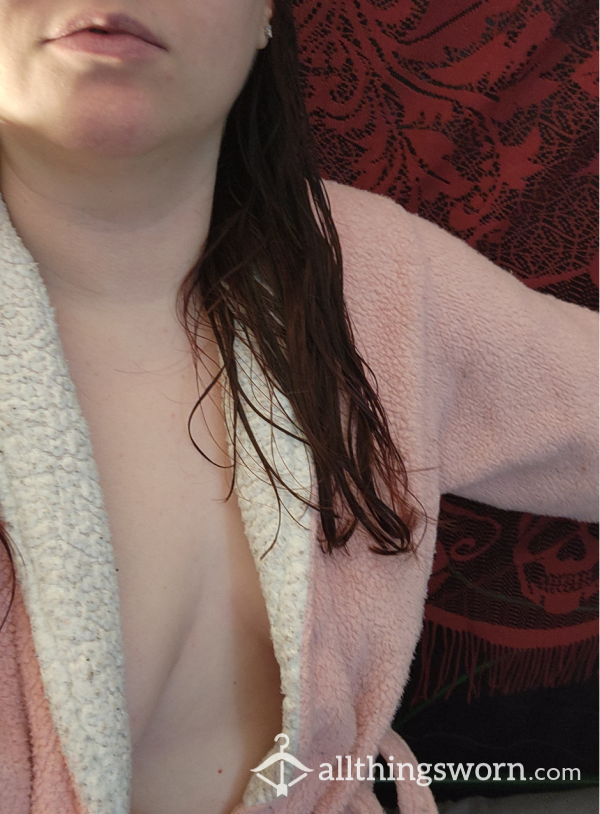 CLAIMED: Ragged Bath Robe
