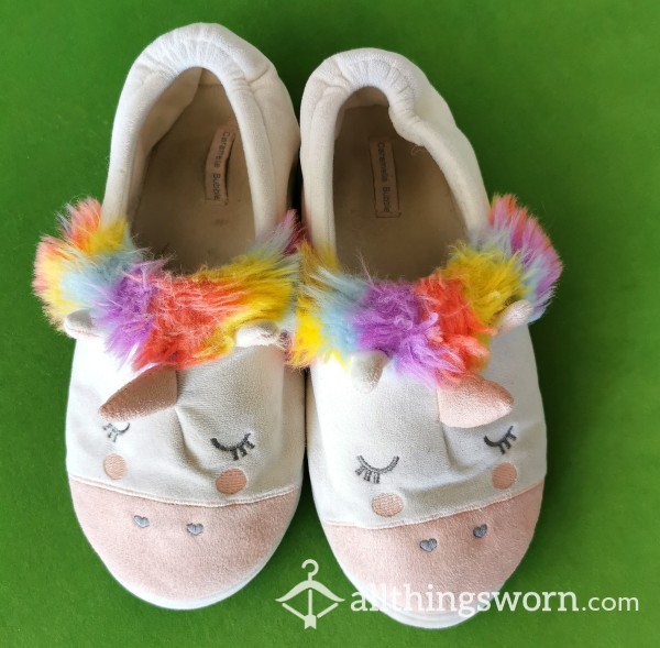 Stinky Rainbow Unicorn Slippers - International Shipping Included!