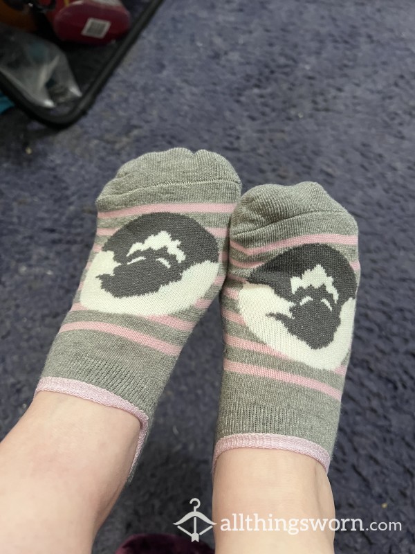 Ready-To-Be-Worn: Grey, Pink & Black Nightmare Before Christmas Oogie Boogie No-Show Socklets