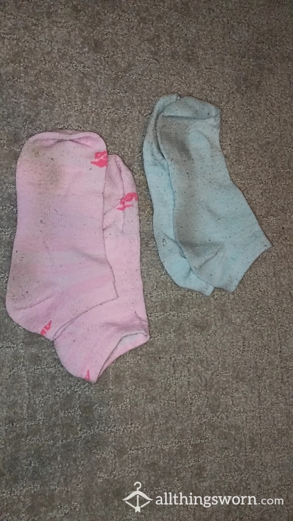 REALLY WELL WORN ANKLE SOCKS