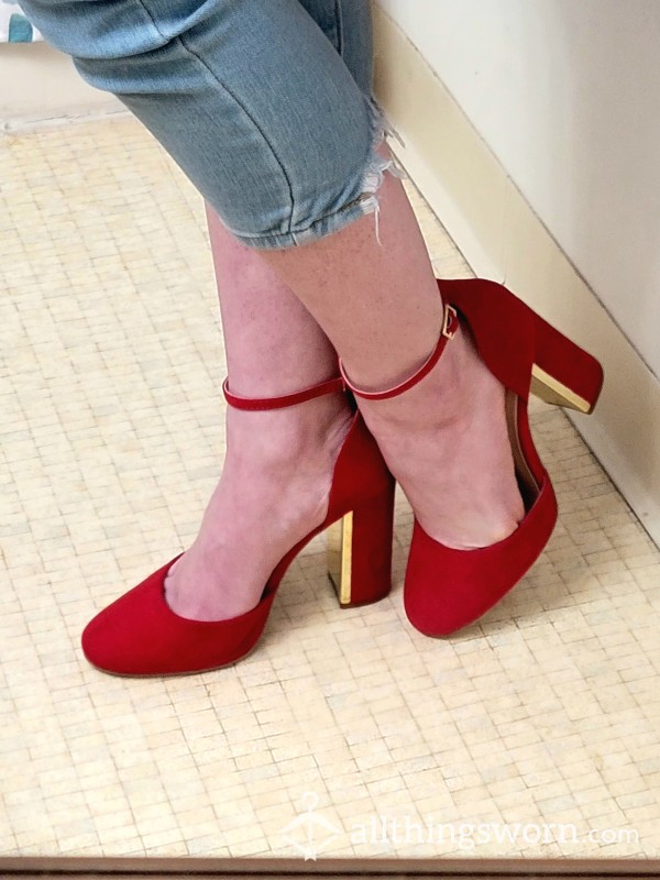 Red Closed Toe Heels, Size 7.5US