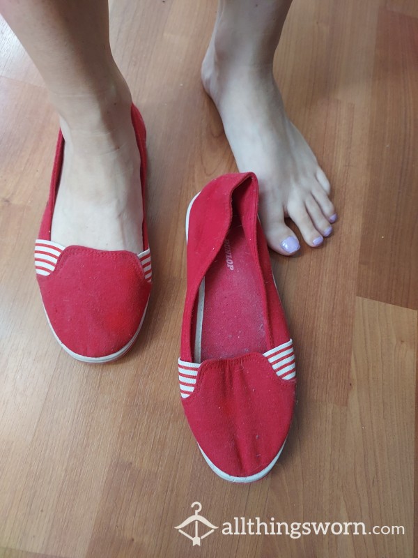 Red Dunlop Flats Size 6
