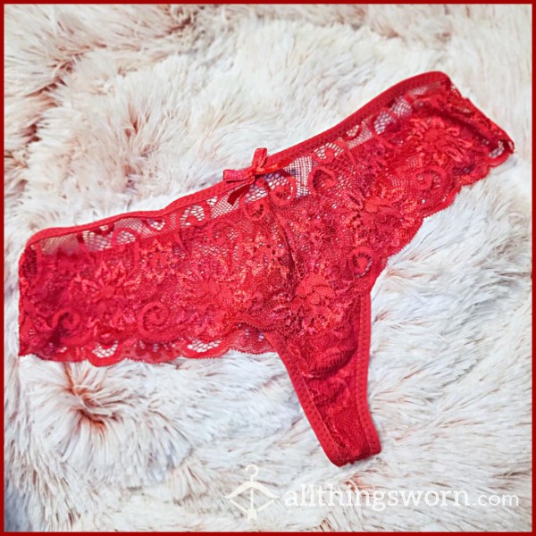 Red Lace Thong ♥️  $27