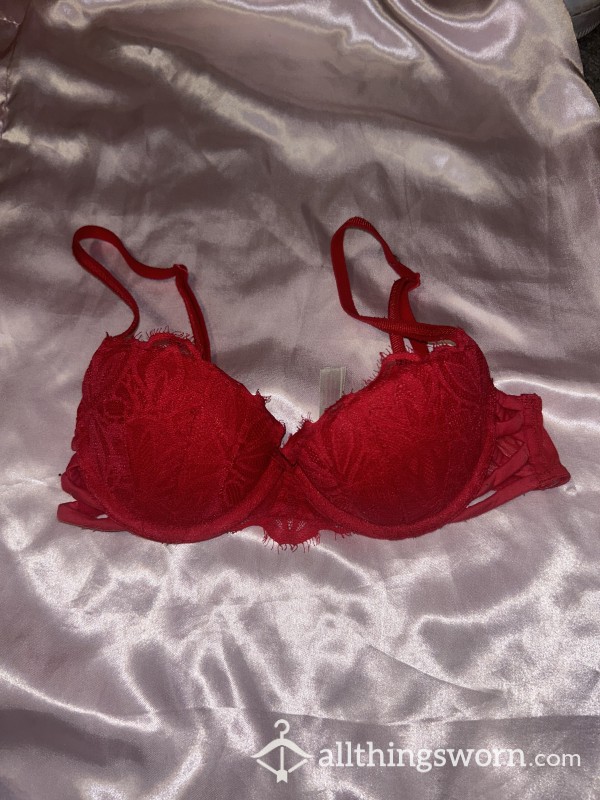 Red Lace Vs Pink Date Push Up Size 32a