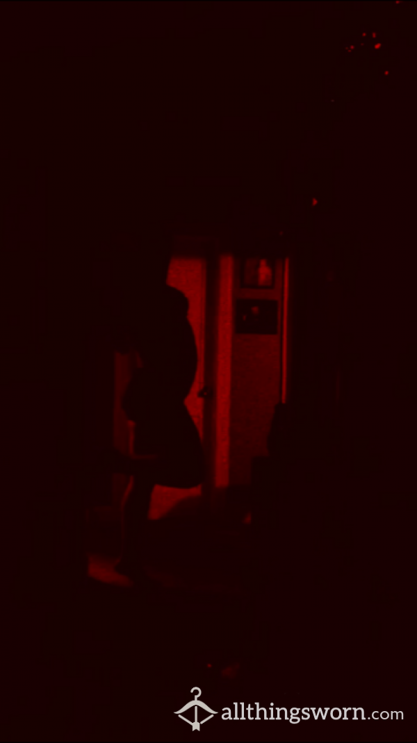 RED LIGHT SILHOUETTE STRIP TEASE 1:00 MINUTE