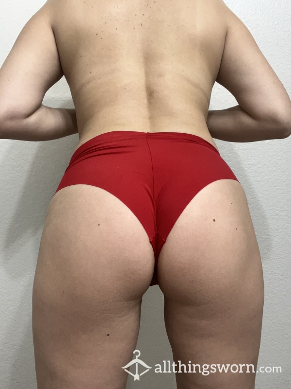 Red Seamless Cheeky
