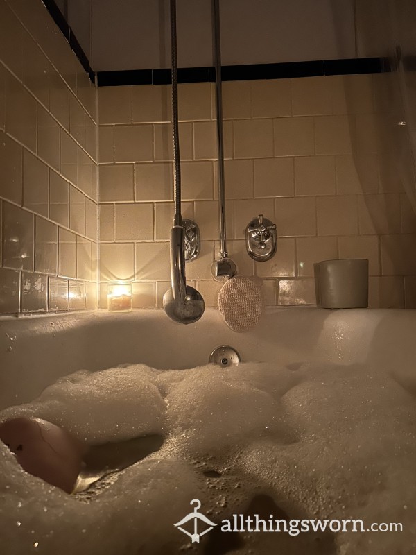 Relaxing Bath With Me