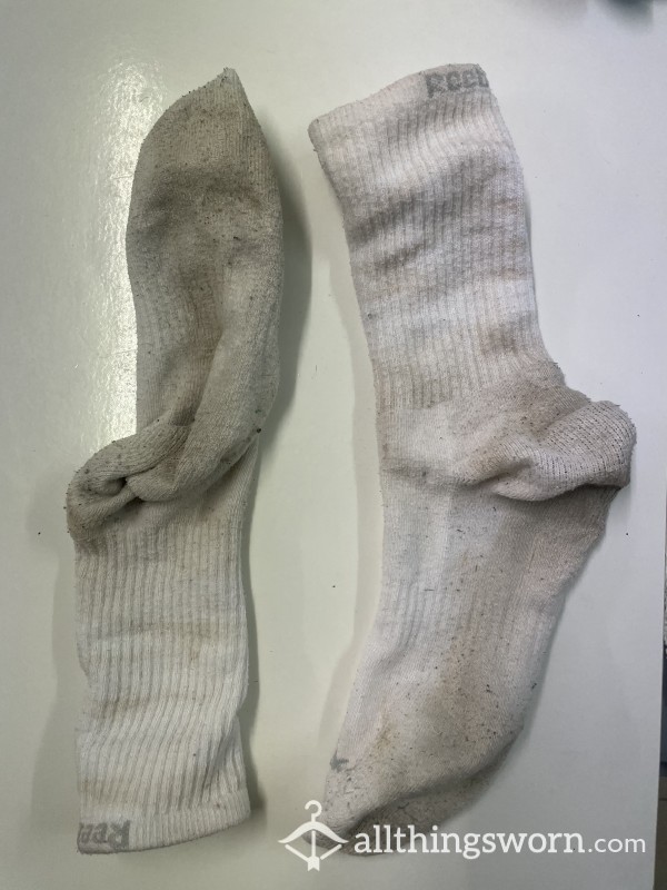 🤢 Revolting Male Socks, So Smelly
