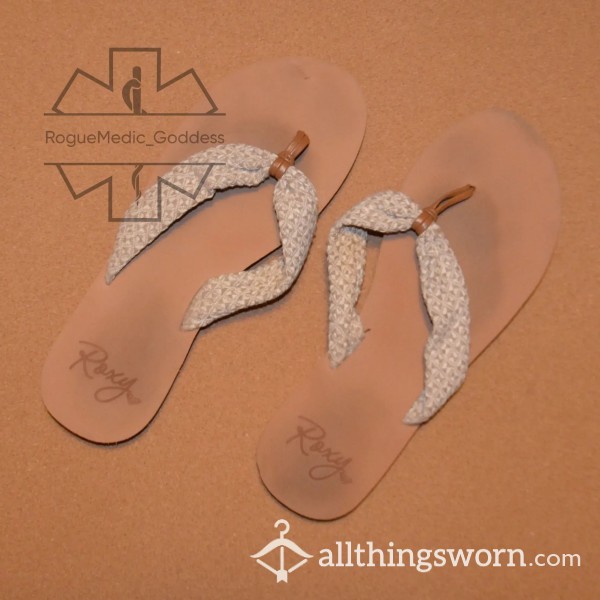 Roxy Tan Flip Flops - Women's US Size 9