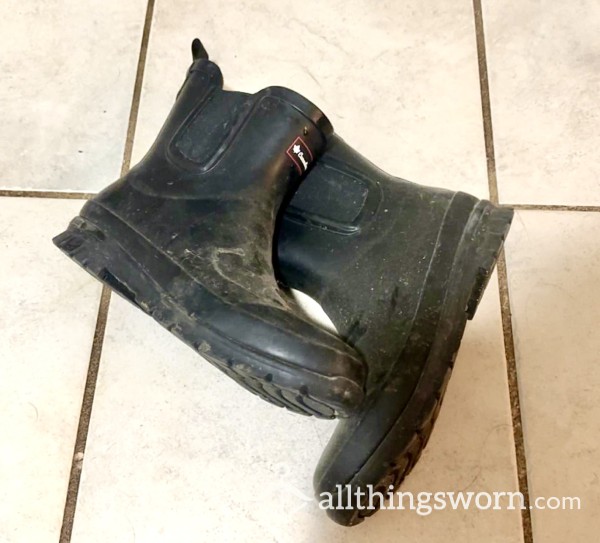 Rubber Boots - Old And Dirty