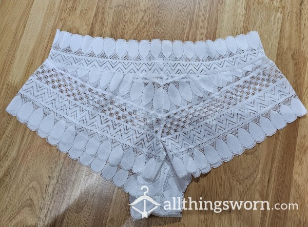 CLEARANCE Scallop Lace Panty White