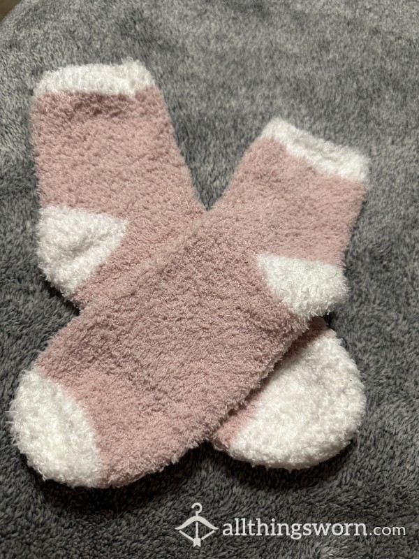 Scented Fuzzy Pink Socks 🧦