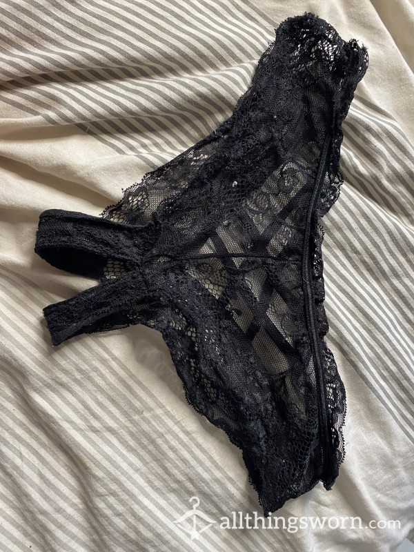 Sexy Black Lace Crotchless