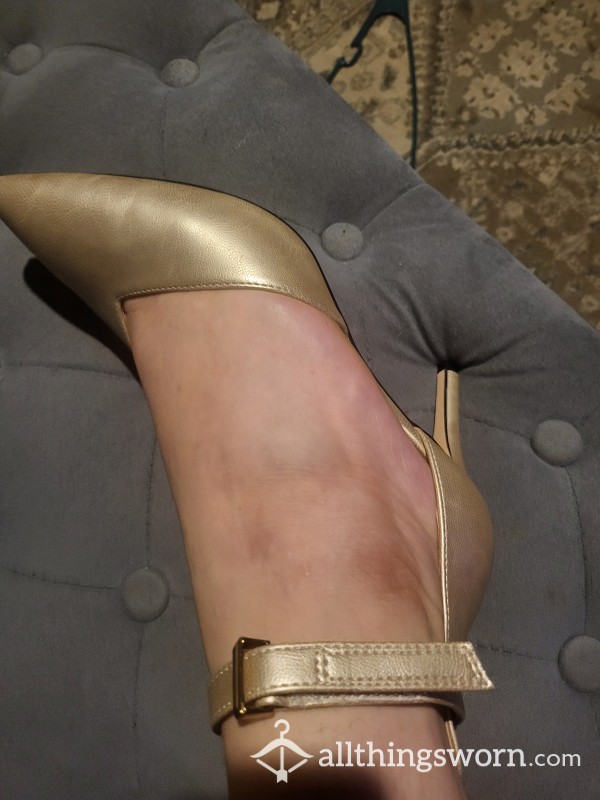 Sexy Goldie Locks And The Big Bad Wolf Heels