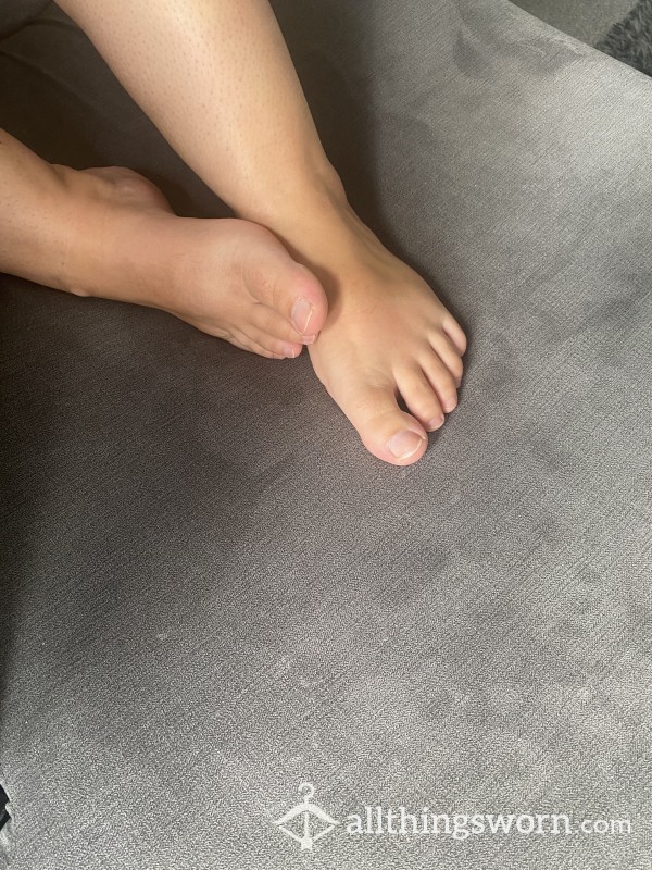 Sexy Hardworking Feet.