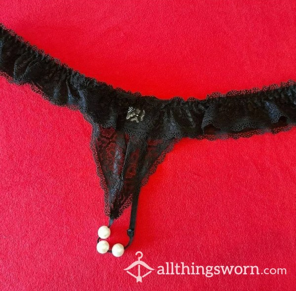 SEXY, LACY, BLACK THONG, WITH THREE 'MAGIC' BEADS THAT RUB AGAINST ALL THE RIGHT PLACES...... 💦 UK SIZE 20-22