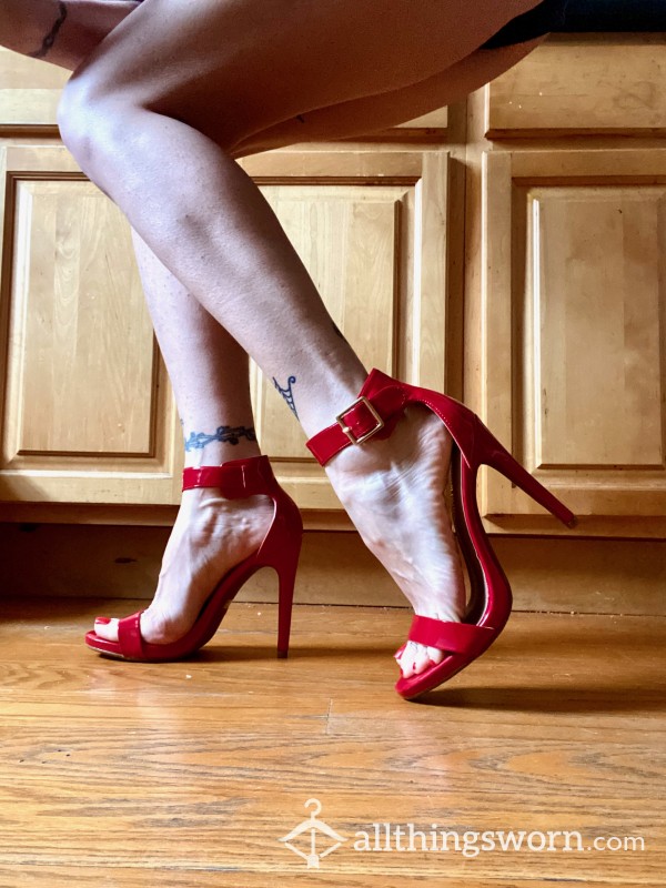 Sexy Patent Red High Heels, Size 9, Worn By Milf Feet