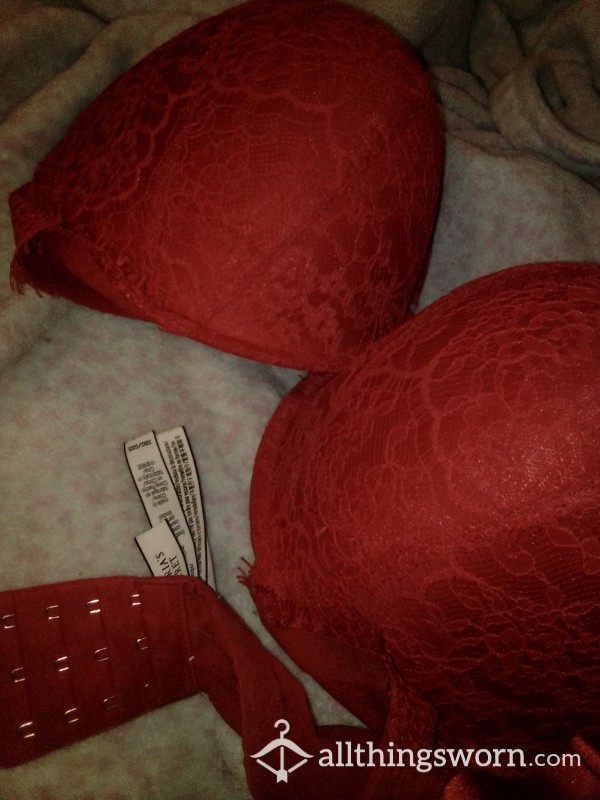 Sexy Red Lace Victoria's Secret Push Up Bra 38G Very Dirty