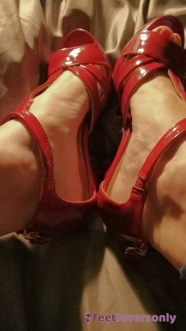Sexy Red Peep-toe High Heels!