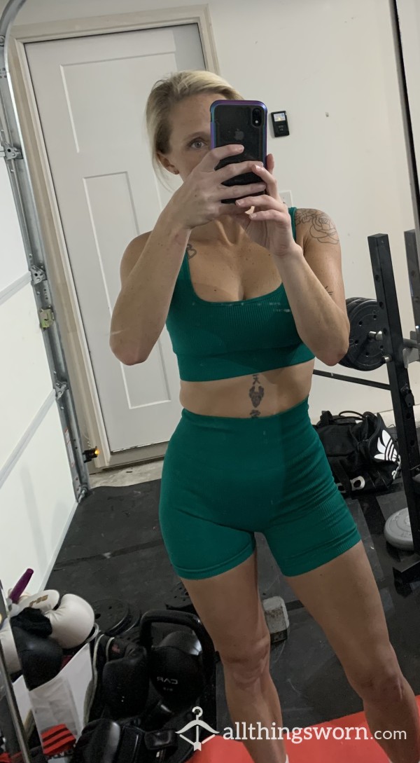 Sexy Soft Green Workout Set