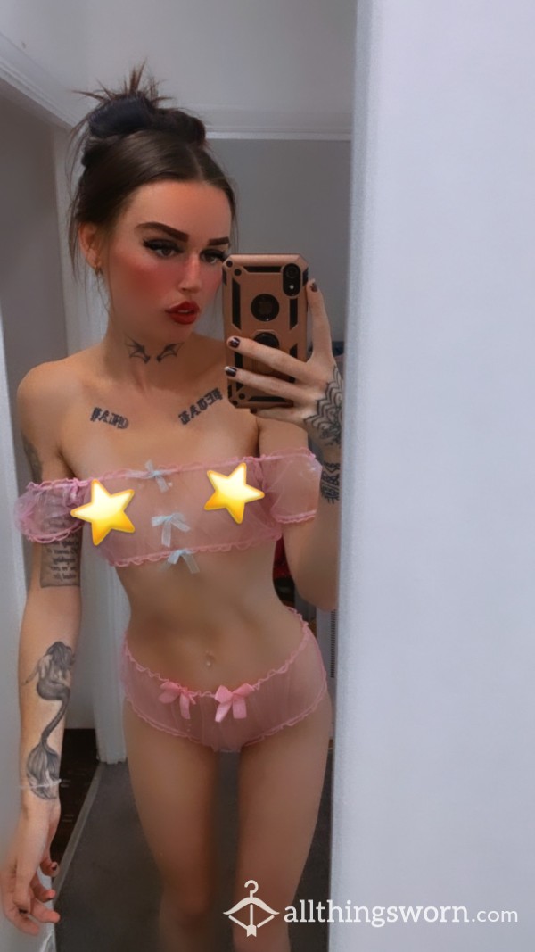 Sexy Tatted Teen