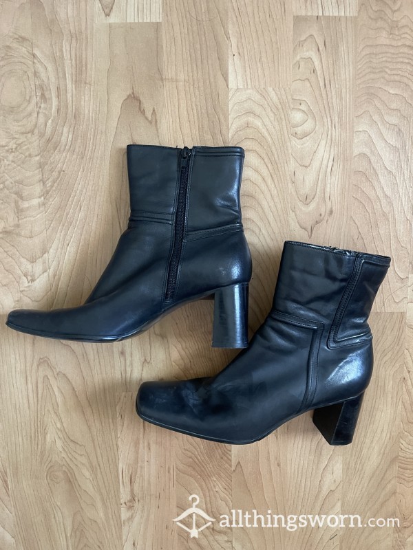 Sexy Well-worn Nine West Black Boots