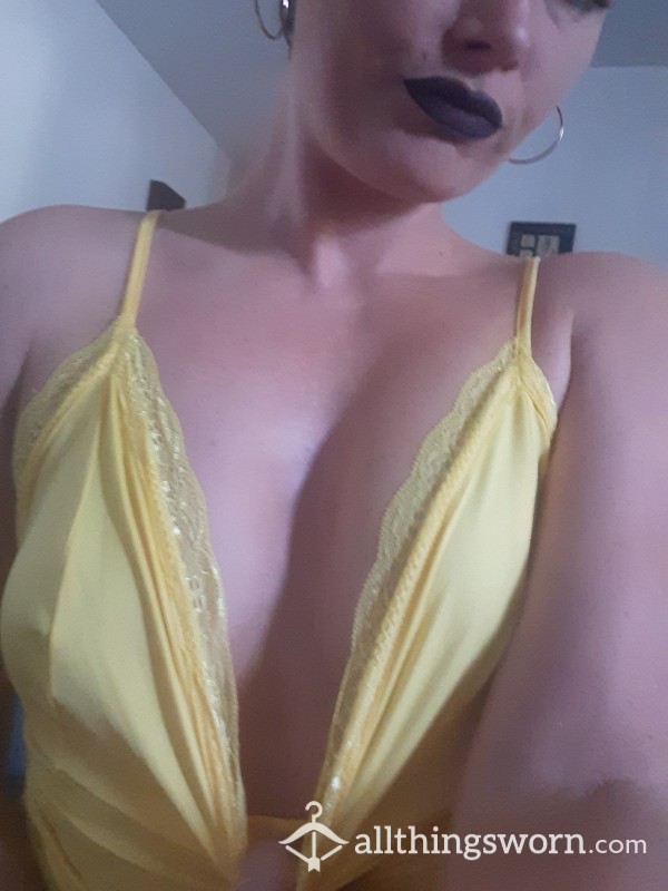 Sexy Yellow Dress/bush