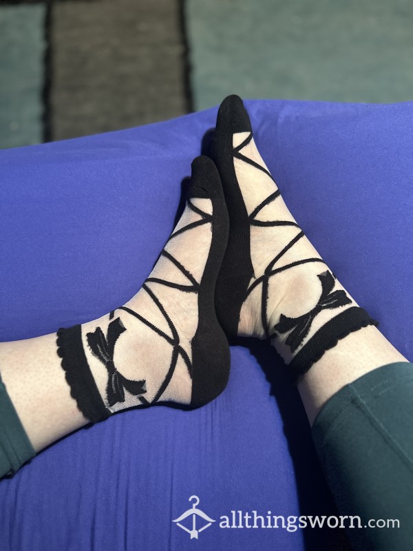 Sheer Ballerina Socks! 🩰 (black)