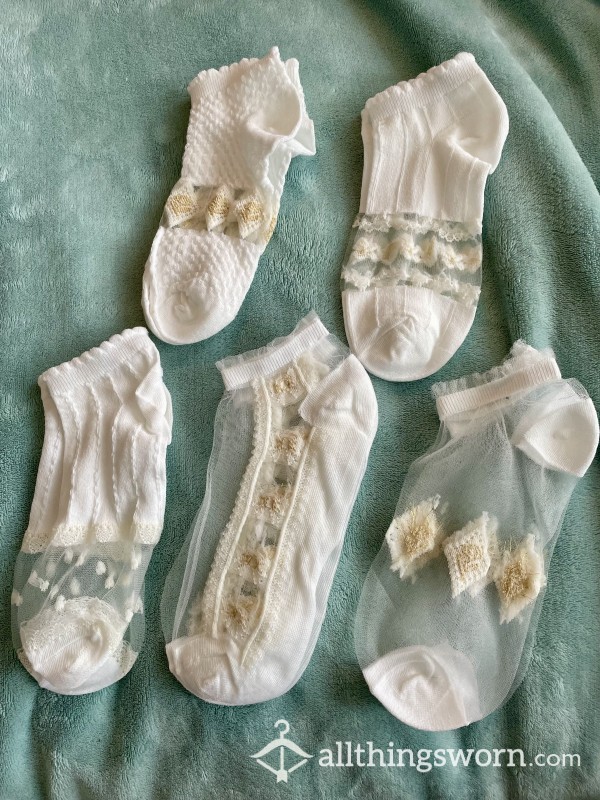 Sheer Detail White Ankle Socks