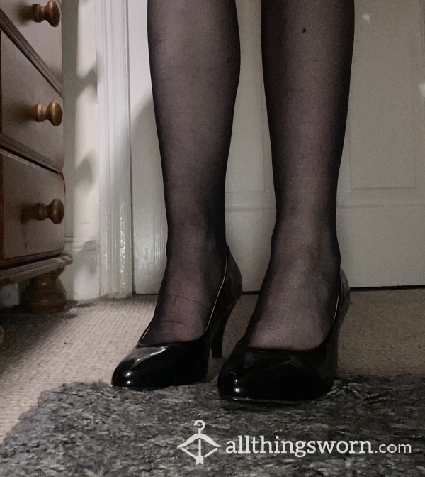 Shiny Black Heels 👠