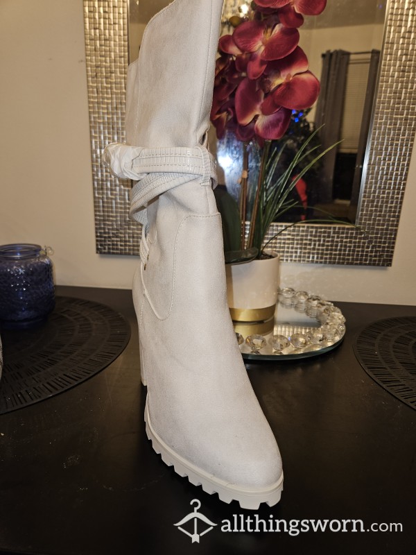 Shoe Dazzle Claudeta Style Heeled Boot, Bone, Size 10