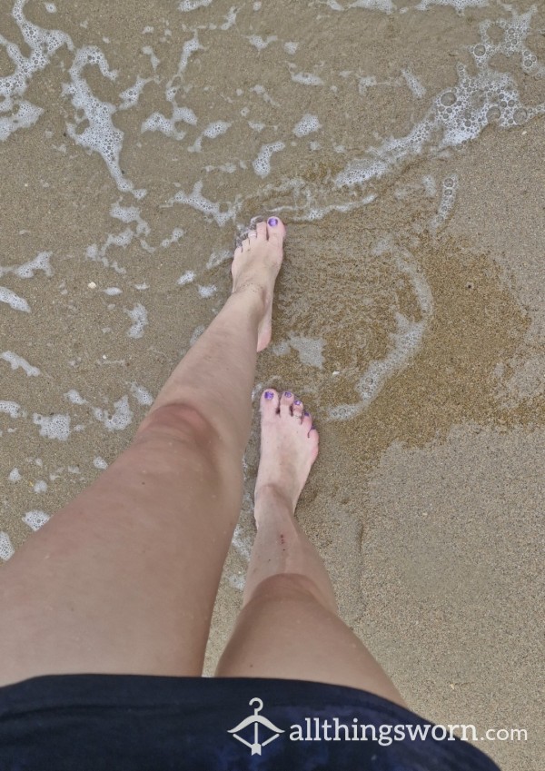 Short Clips Of My Feet Walking At The Beach
