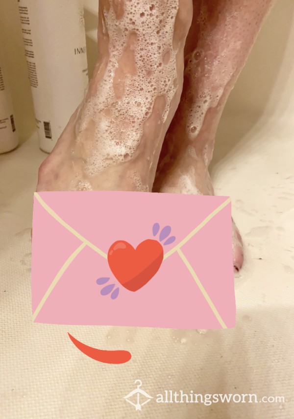 Shower Feet And Toes
