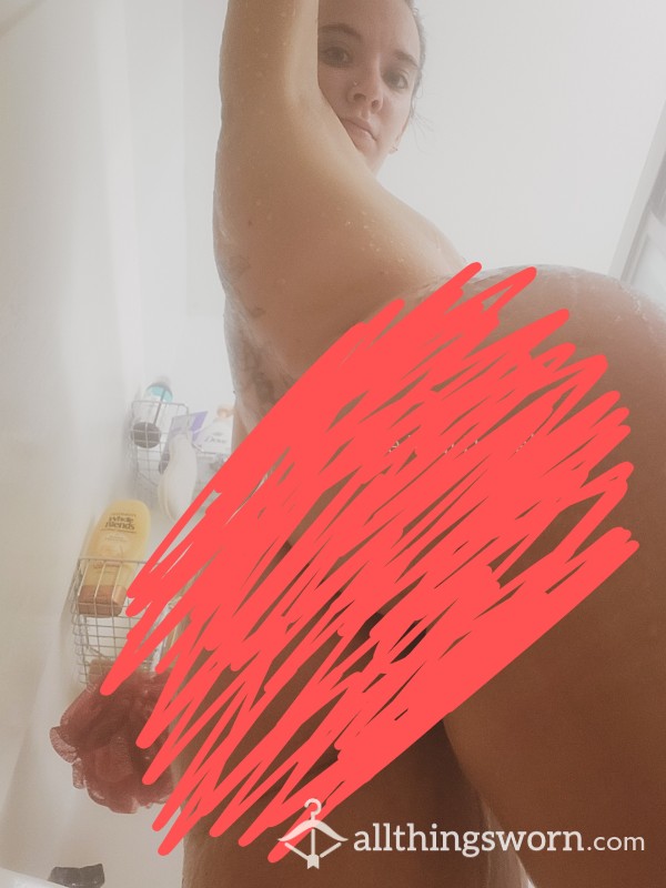 Shower Pics Updated Daily