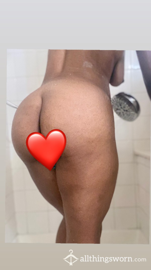 Shower Time (Ass Clapping)