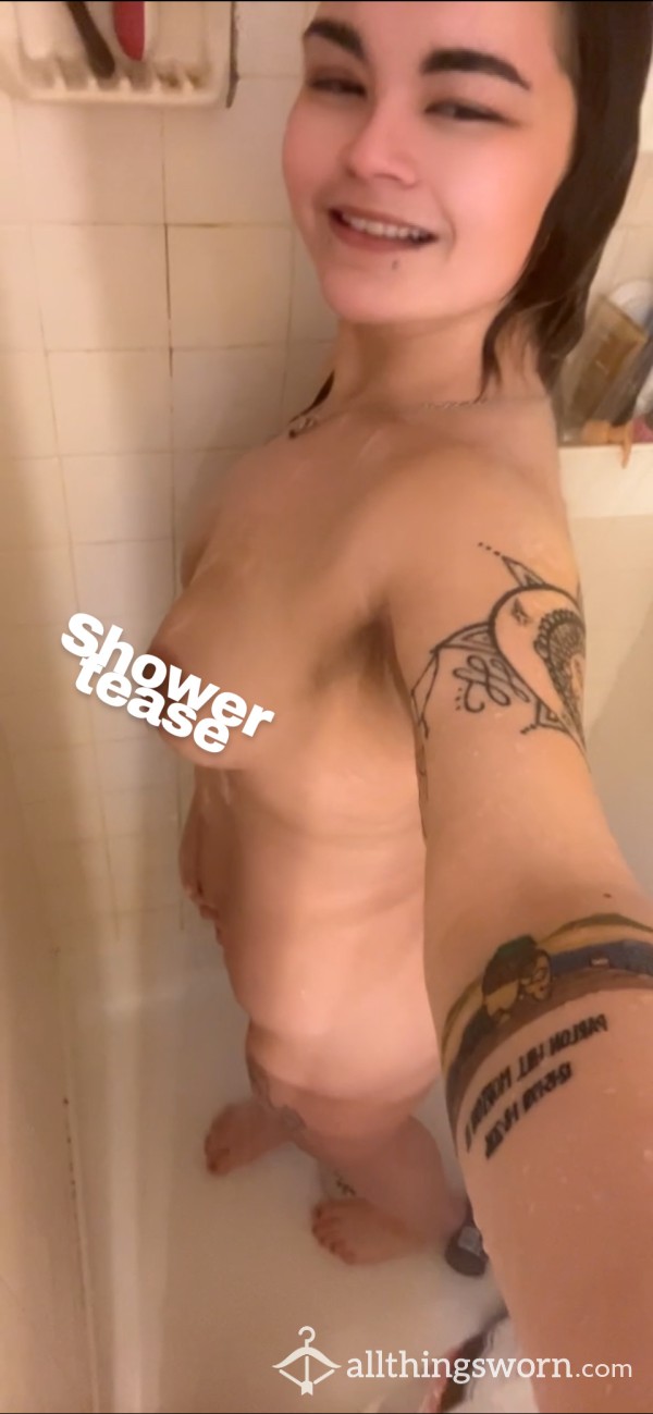 Shower Time W Your Queen