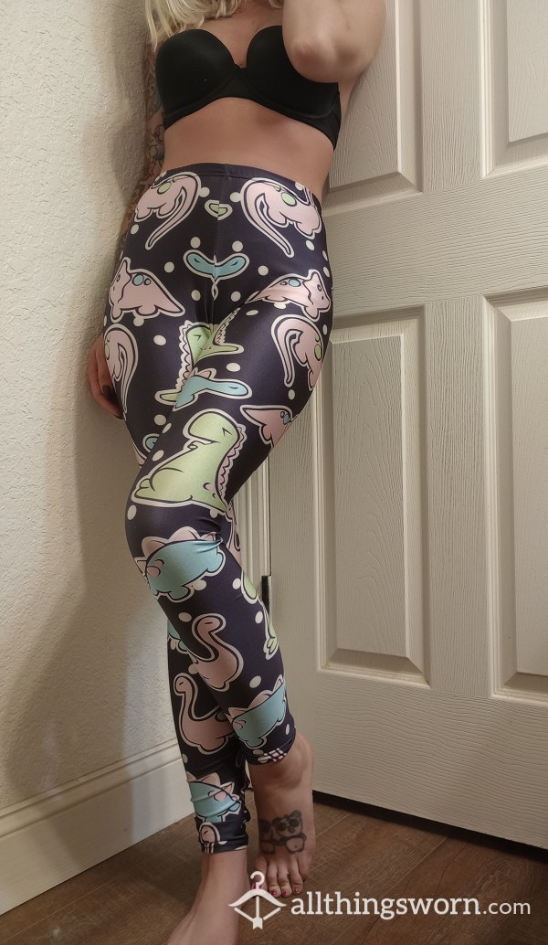 Silky Leggings With Dinosaurs