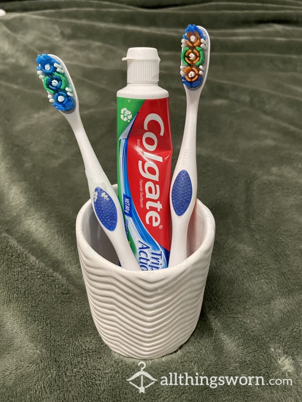 Sisters Toothbrushes