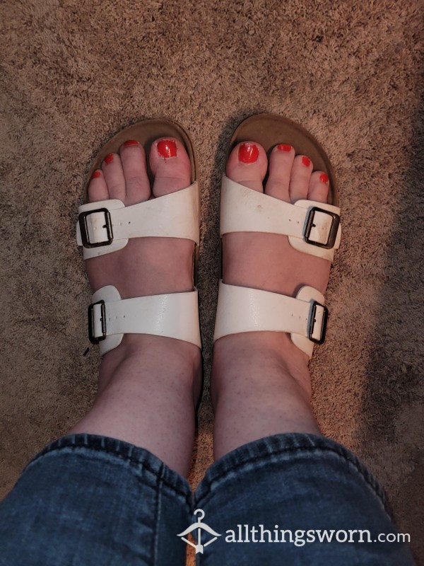 Size 10 Sandals With Toe Imprints