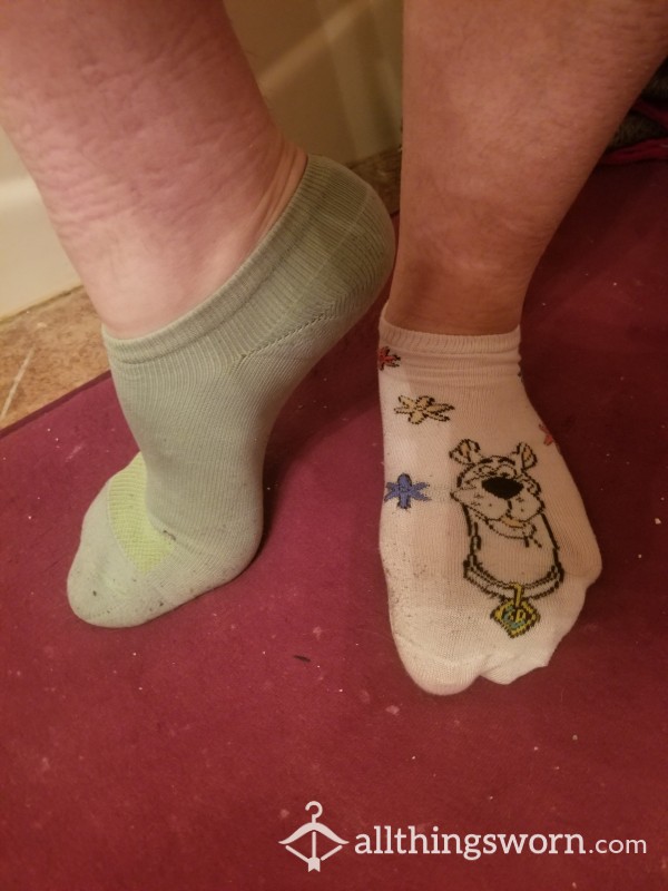 SIZE 12 Mismatched Socks! 🤪 (scooby-doo/green)