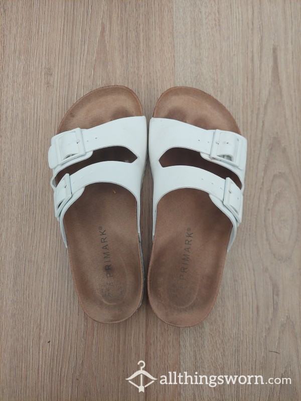 Size 3 Birkenstock Style Sandals With Visible Toe/foot Prints