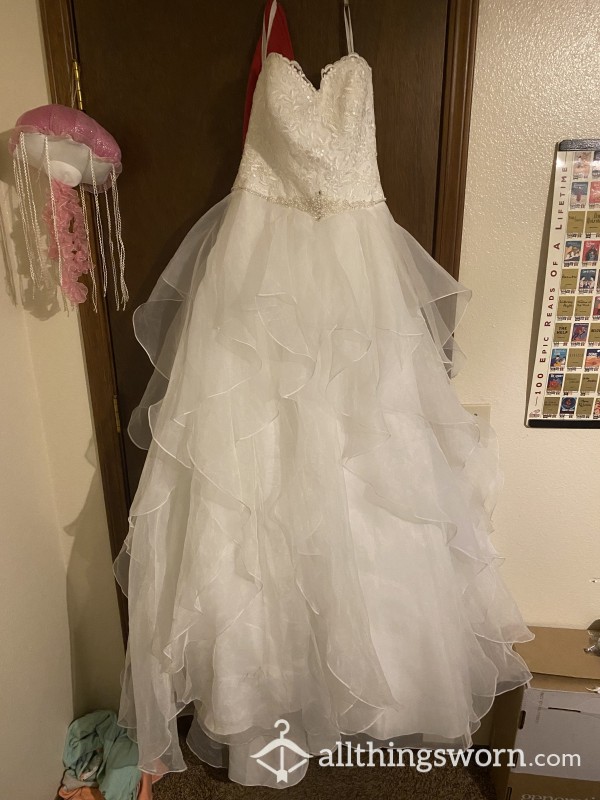 Size 4 Wedding Dress From David’s Bridal.