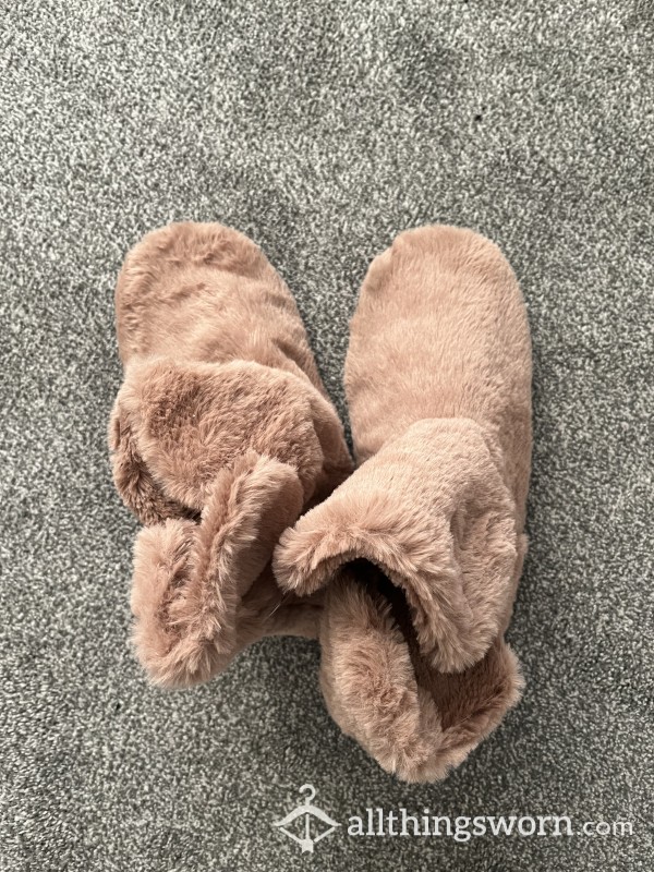 Size 5/6 Worn Boot Slippers