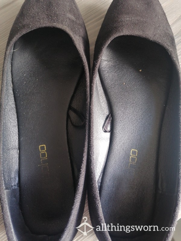 Size 6 Suede Flat Shoes