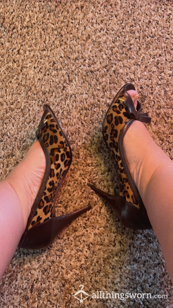 Size 9 Leopard 🐆 High Heels 🫦❤️ Video
