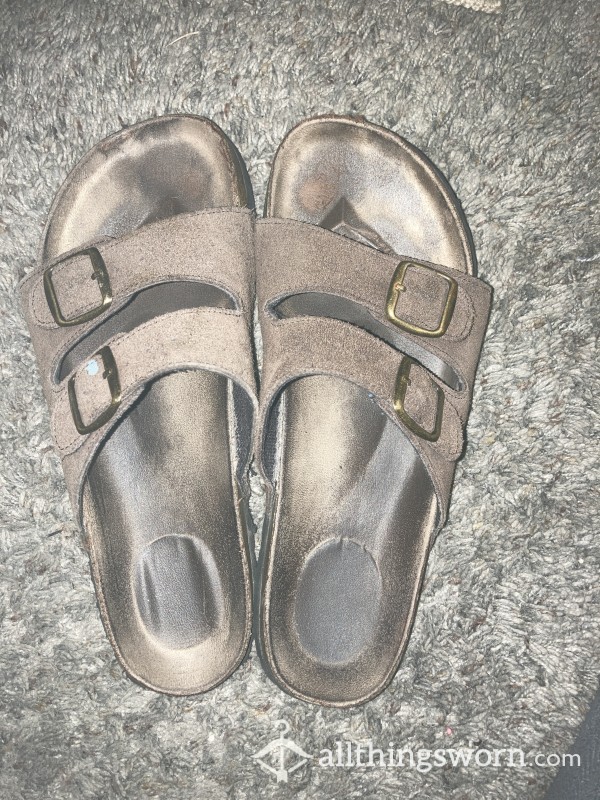Size 9.5! Extra Loved Leather Sandals!