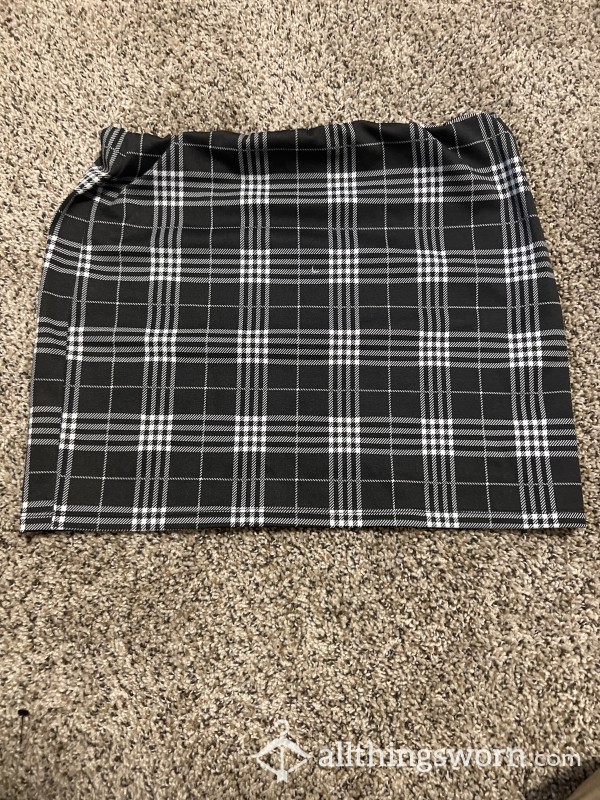 Size Large Skirt
