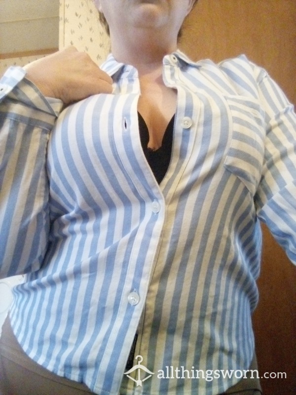 Size Medium Abercrombie Finch Blue Striped Dress Shirt