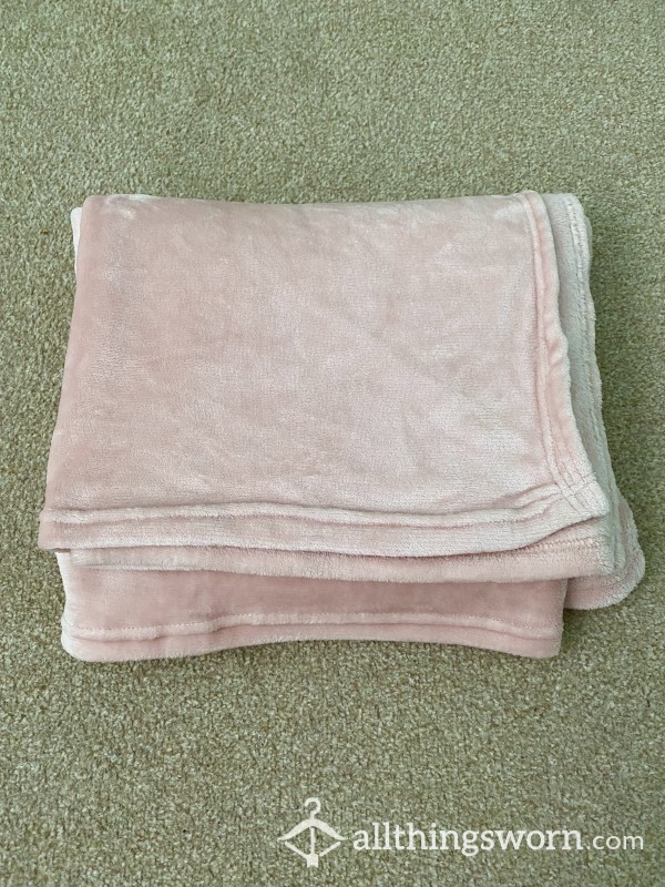 Fleece Style Sleep Blanket For Littles With Surprise Toy