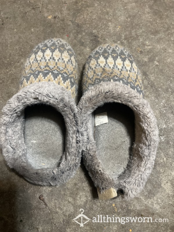 Slippers Worn Comes With Seven Day Wear
